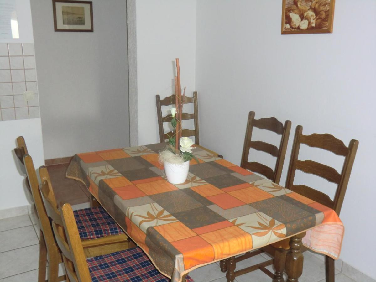 Ferien Haus Evita Auf Insel Vir - Wohnung I Buitenkant foto